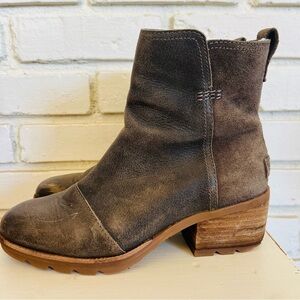 Sorel Brown Suede Heeled Ankle Boots
